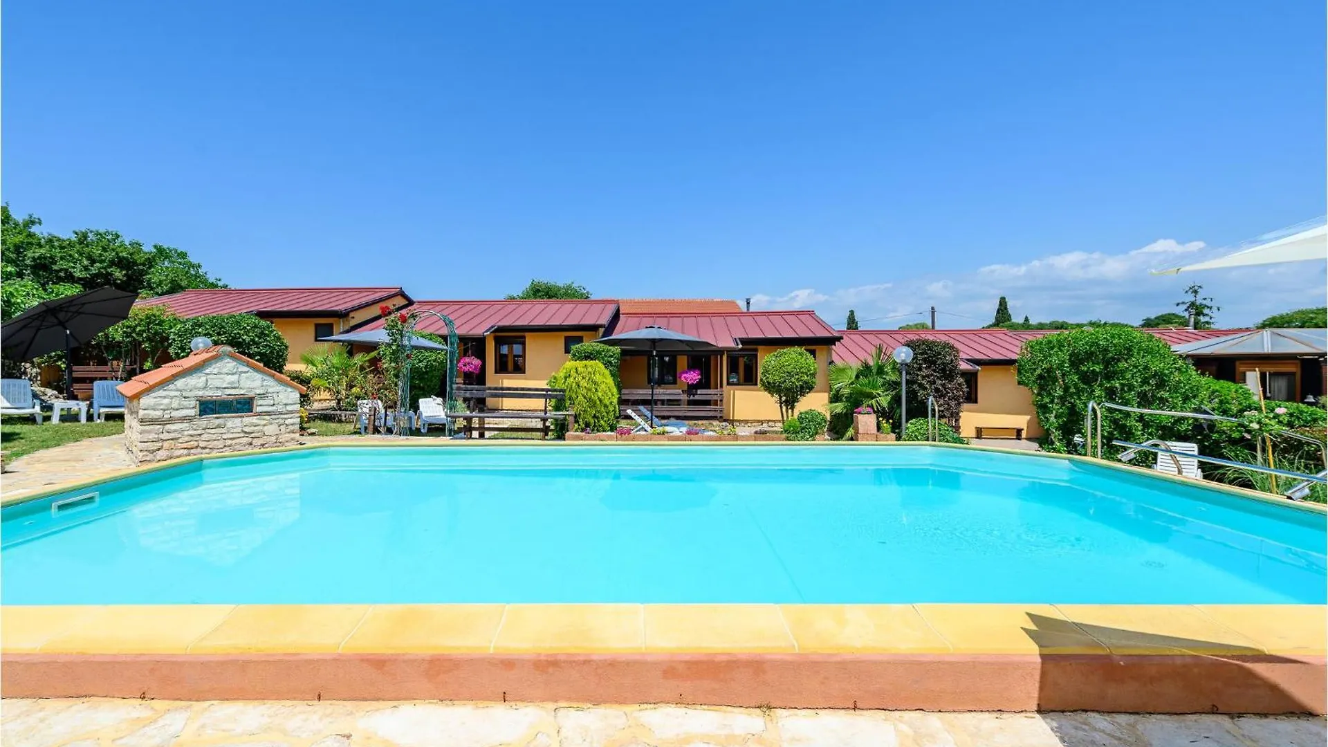 Lovely Apartment In Rovinjsko Selo location