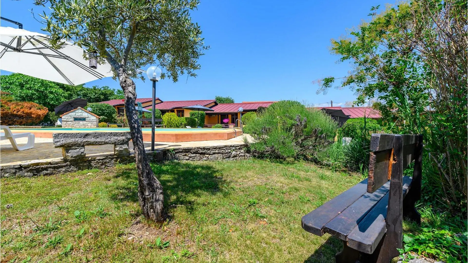 Lovely Apartment In Rovinjsko Selo